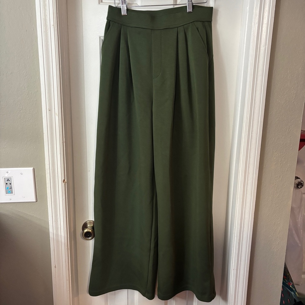 HALARA Olive Green Pants